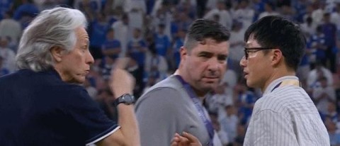 現金網：新月主帥下課！韓媒繙舊賬：此前他帶隊7-0，拒絕與光州主帥握手