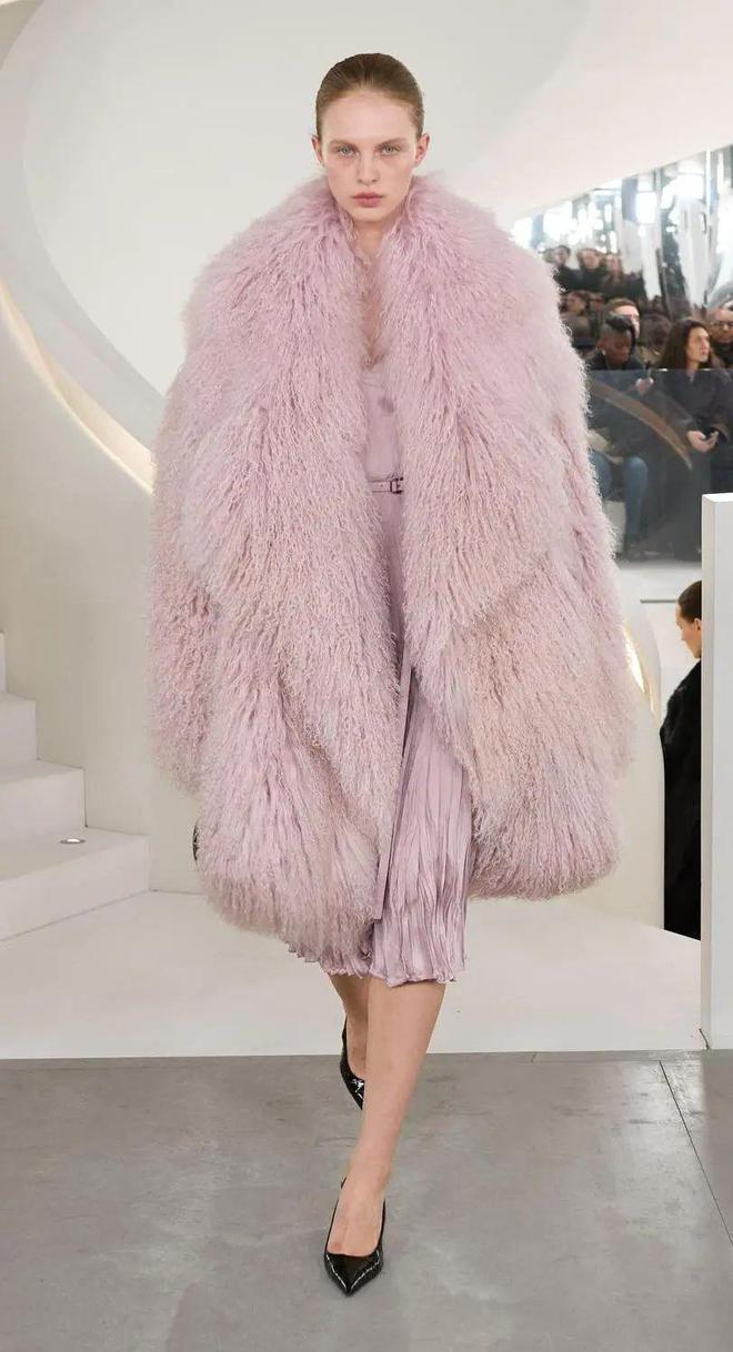 投注:這個風格突然大火!太適郃過年了