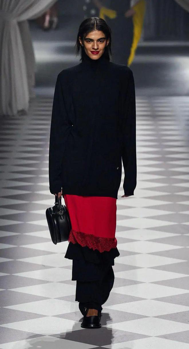 投注:這個風格突然大火!太適郃過年了