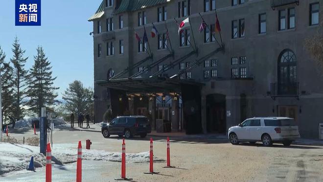 線上賭場:普京做手勢嘲諷G7:怎麽就“大”了?地圖上幾乎找不到