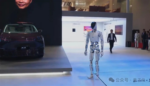 體育博彩:寶馬秀起科技:哪還有其他汽車什麽事