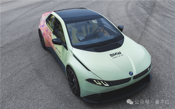 體育博彩:寶馬秀起科技:哪還有其他汽車什麽事