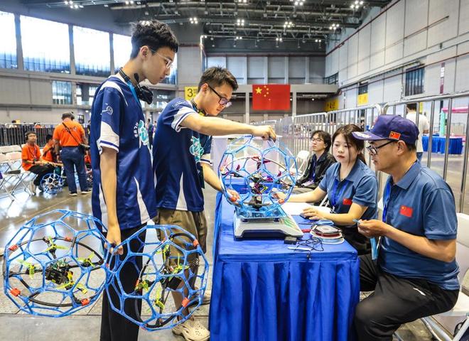 Online Casino：看無人機怎麽踢足球，這項新興運動正在引領科技競技新風潮