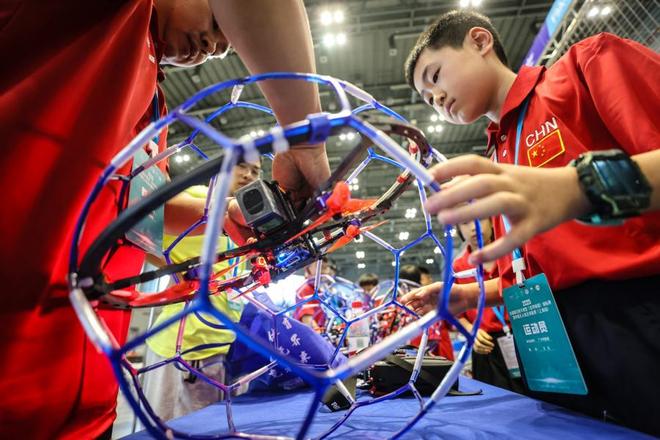 Online Casino：看無人機怎麽踢足球，這項新興運動正在引領科技競技新風潮