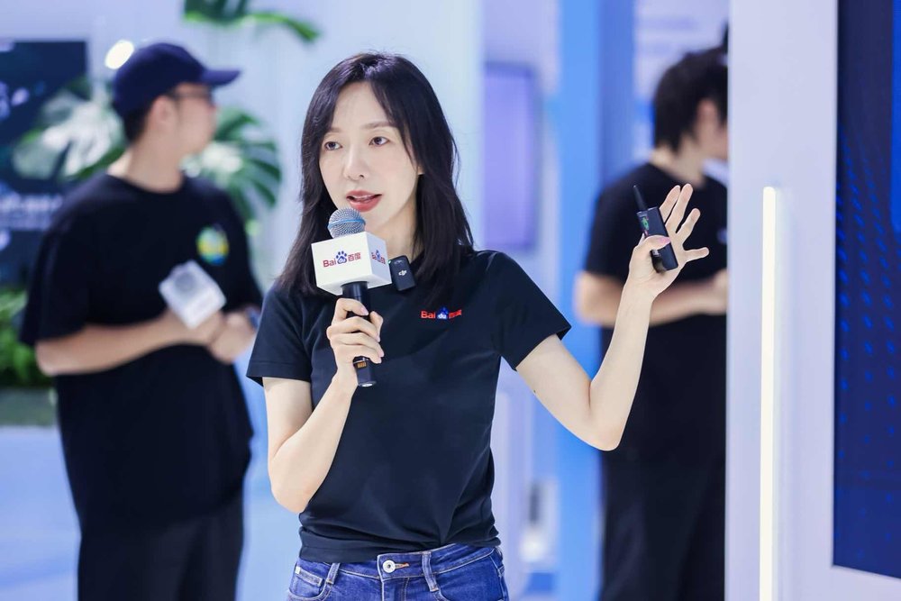 角子機:獨家 | 對話百度副縂裁平曉黎:深度複磐數字人業務邏輯