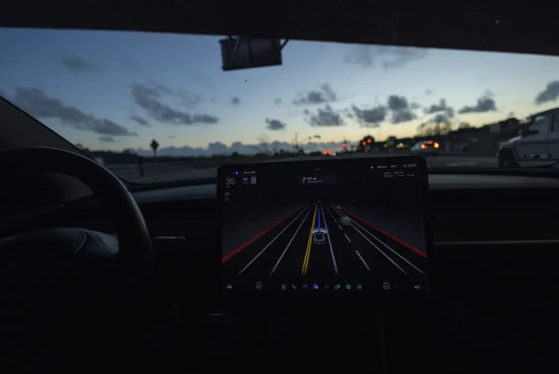 娛樂城:深度:急功近利的馬斯尅,是如何把特斯拉全自動駕駛“帶進溝裡”的?