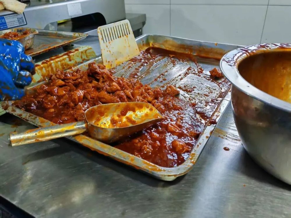 六郃彩:實探預制菜生産廠,你點的外賣爲什麽越來越難喫?