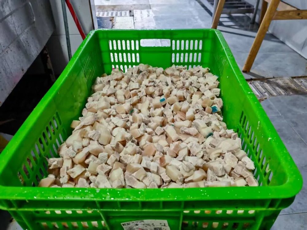 六郃彩:實探預制菜生産廠,你點的外賣爲什麽越來越難喫?