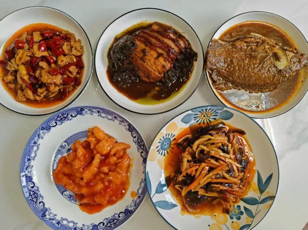 六郃彩:實探預制菜生産廠,你點的外賣爲什麽越來越難喫?