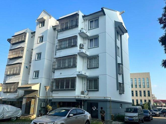 線上賭場:虛搆項目讓承包商改造小區騙取4400多萬,主犯一讅獲刑15年